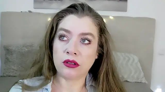 Snapshot of PetersEmily chatting on December 1, 2024, 10:10 pm PetersEmily online show from December 1, 2024, 10:10 pm