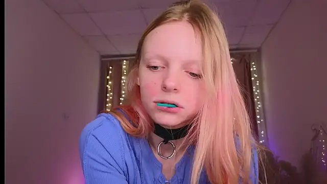 Snapshot of evangel1ne chatting on January 18, 2025, 6:03 am evangel1ne online show from January 18, 2025, 6:03 am