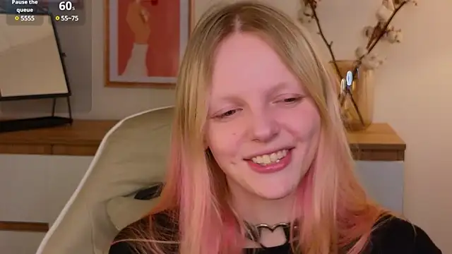 Snapshot of evangel1ne chatting on March 10, 2025, 9:10 am evangel1ne online show from March 10, 2025, 9:10 am