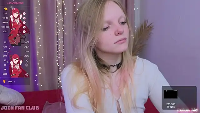 Snapshot of evangel1ne chatting on September 17, 2025, 9:38 pm evangel1ne online show from September 17, 2025, 9:38 pm