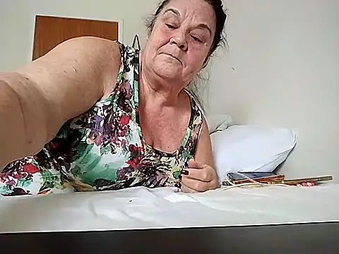 Yaya Mineira online show from September 26, 2025, 3:27 pm