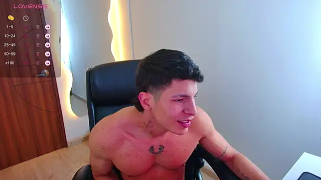 Snapshot of harrisoncuper chatting on November 26, 2025, 11:17 pm harrisoncuper online show from November 26, 2025, 11:17 pm