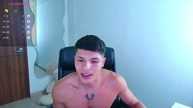 Snapshot of harrisoncuper chatting on February 27, 2026, 2:55 am harrisoncuper online show from February 27, 2026, 2:55 am