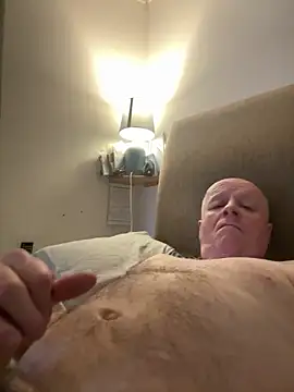 locallad88 online show from April 16, 2026, 8:09 pm