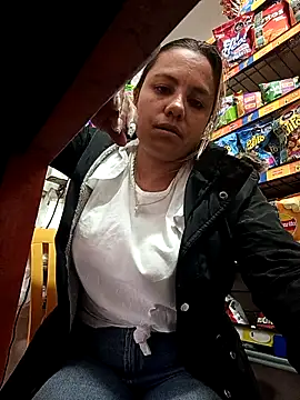 Snapshot of naugtyqueen chatting on February 25, 2025, 10:07 pm naugtyqueen online show from February 25, 2025, 10:07 pm