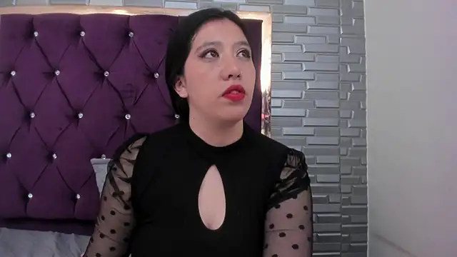 AntoneellaF online show from January 25, 2025, 8:53 am