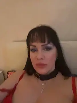 Snapshot of Lolaley2 chatting on December 10, 2024, 7:37 am Lolaley2 online show from December 10, 2024, 7:37 am