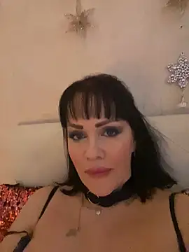 Snapshot of Lolaley2 chatting on December 19, 2024, 8:23 am Lolaley2 online show from December 19, 2024, 8:23 am