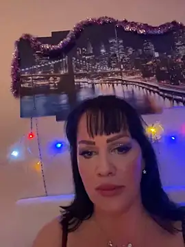 Snapshot of Lolaley2 chatting on January 4, 2025, 4:11 pm Lolaley2 online show from January 4, 2025, 4:11 pm