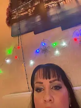 Snapshot of Lolaley2 chatting on January 17, 2025, 9:17 am Lolaley2 online show from January 17, 2025, 9:17 am