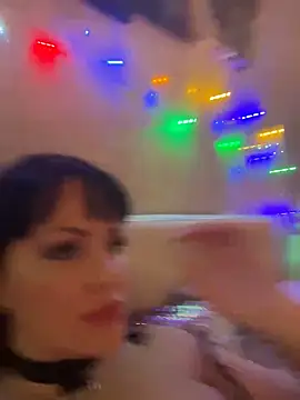 Snapshot of Lolaley2 chatting on February 13, 2025, 8:17 am Lolaley2 online show from February 13, 2025, 8:17 am