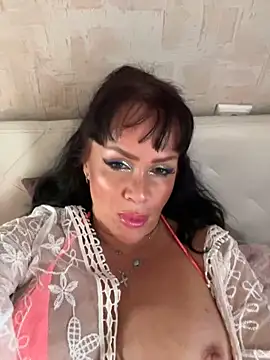 Snapshot of Lolaley2 chatting on September 29, 2025, 5:12 am Lolaley2 online show from September 29, 2025, 5:12 am