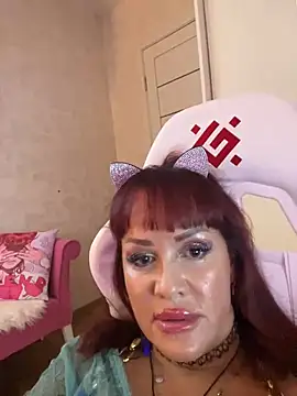 Lolaley2 online show from July 6, 2026, 7:27 am