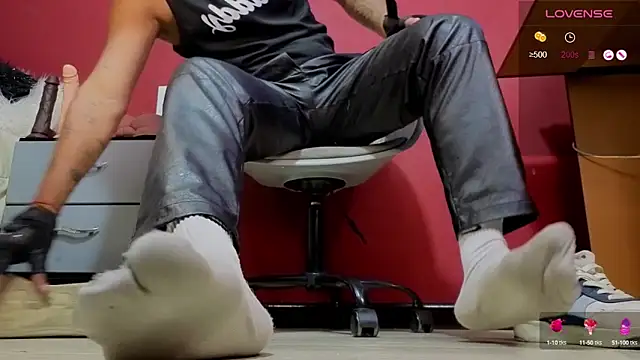 Snapshot of TomLover_12 chatting on October 16, 2025, 1:39 am TomLover 12 online show from October 16, 2025, 1:39 am