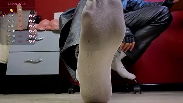 Snapshot of TomLover_12 chatting on November 8, 2025, 10:19 pm TomLover 12 online show from November 8, 2025, 10:19 pm