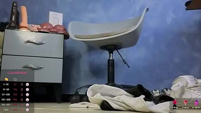 TomLover 12 online show from February 1, 2026, 10:30 pm