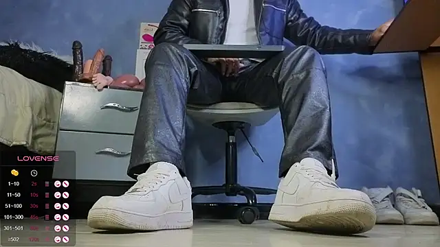 TomLover 12 online show from February 24, 2026, 2:15 pm