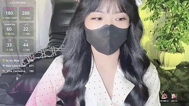 Snapshot of Mya_Lee chatting on December 22, 2024, 6:48 pm Mya Lee online show from December 22, 2024, 6:48 pm