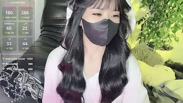 Snapshot of Mya_Lee chatting on December 27, 2024, 7:57 pm Mya Lee online show from December 27, 2024, 7:57 pm