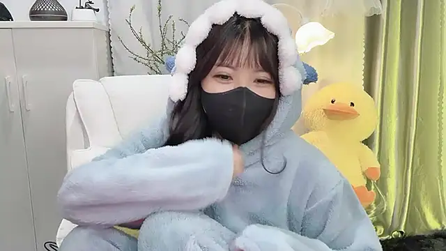 Snapshot of Mya_Lee chatting on January 20, 2025, 8:07 pm Mya Lee online show from January 20, 2025, 8:07 pm