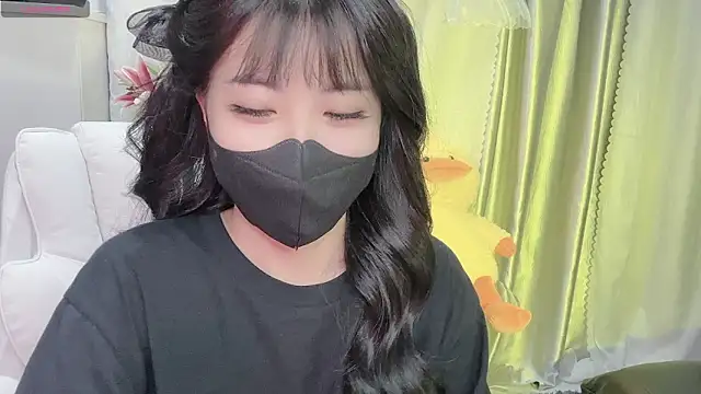 Snapshot of Mya_Lee chatting on February 16, 2025, 4:53 pm Mya Lee online show from February 16, 2025, 4:53 pm