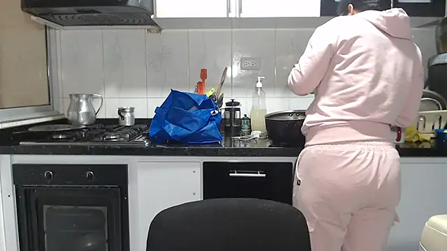 kateleyagrey online show from March 30, 2026, 6:20 pm