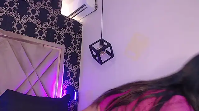 Snapshot of DeniseMoca chatting on February 17, 2026, 7:31 pm DeniseMoca online show from February 17, 2026, 7:31 pm