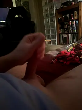 Snapshot of whitestroker chatting on October 23, 2025, 5:23 pm whitestroker online show from October 23, 2025, 5:23 pm