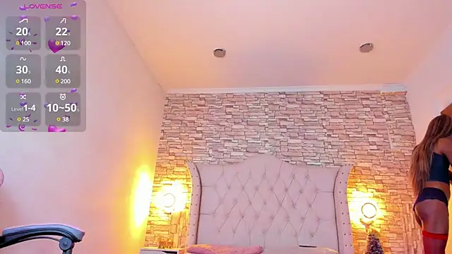 Snapshot of Lucia-sex chatting on December 2, 2024, 8:11 pm Lucia-sex online show from December 2, 2024, 8:11 pm