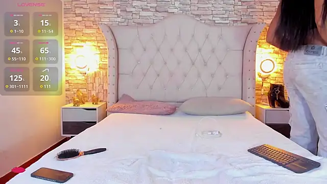 Snapshot of Lucia-sex chatting on March 1, 2025, 8:10 pm Lucia-sex online show from March 1, 2025, 8:10 pm