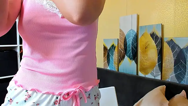 OBabyDoll online show from December 14, 2025, 9:36 am