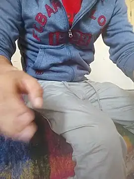 PepeCharlie27 online show from April 10, 2026, 9:47 am