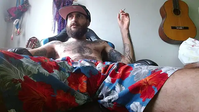Snapshot of Tatted21xxx chatting on July 5, 2026, 8:05 pm Tatted21xxx online show from July 5, 2026, 8:05 pm