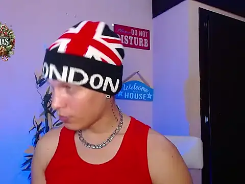 Snapshot of DavidNeill chatting on December 27, 2024, 3:31 am DavidNeill online show from December 27, 2024, 3:31 am