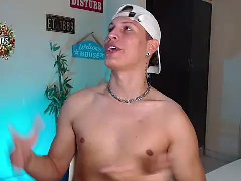 Snapshot of DavidNeill chatting on December 28, 2024, 2:01 am DavidNeill online show from December 28, 2024, 2:01 am