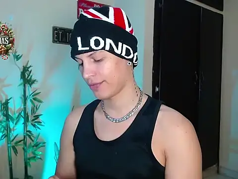 Snapshot of DavidNeill chatting on December 28, 2024, 5:03 pm DavidNeill online show from December 28, 2024, 5:03 pm