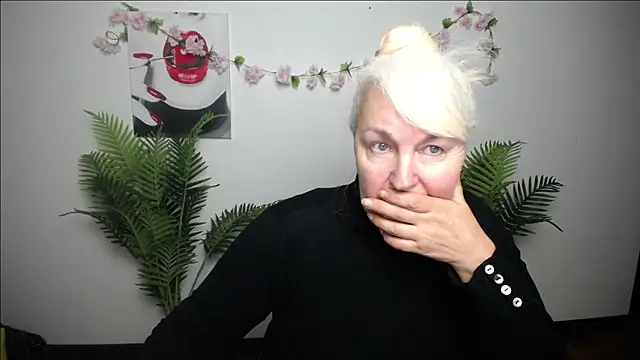 BlondyLeeBest online show from February 7, 2026, 7:39 pm