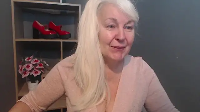 BlondyLeeBest online show from February 22, 2026, 7:34 pm