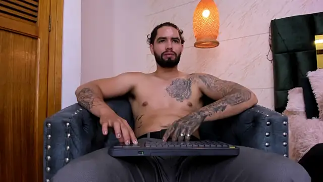 matteosantos online show from February 5, 2025, 5:42 pm