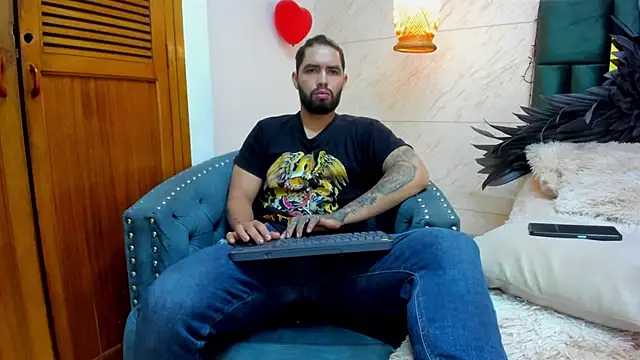 matteosantos online show from February 19, 2025, 11:49 am