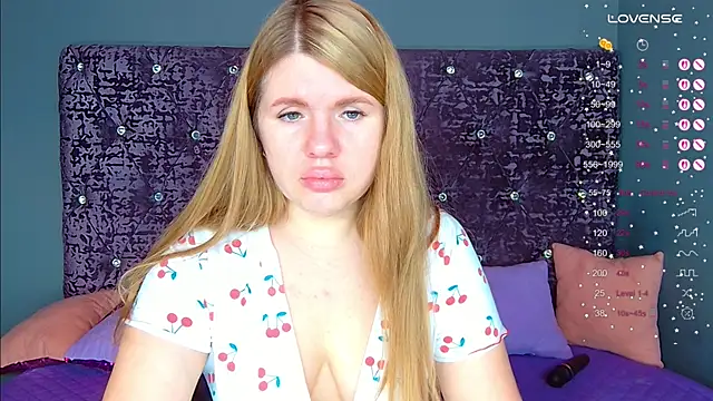 Snapshot of NoraBigAss chatting on November 15, 2025, 1:36 am NoraBigAss online show from November 15, 2025, 1:36 am