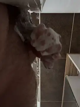 -horby- online show from October 27, 2025, 2:10 pm