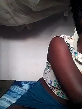 Snapshot of shape30 chatting on December 14, 2024, 4:34 am shape30 online show from December 14, 2024, 4:34 am