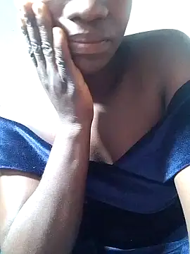 Snapshot of shape30 chatting on December 21, 2024, 5:25 am shape30 online show from December 21, 2024, 5:25 am