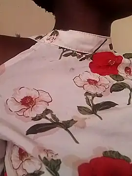 Snapshot of shape30 chatting on March 14, 2025, 5:05 am shape30 online show from March 14, 2025, 5:05 am