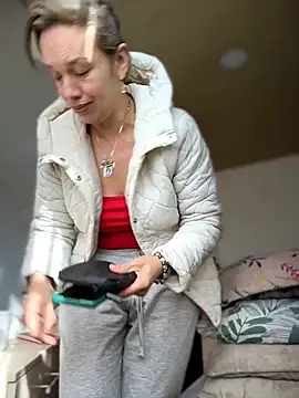 sexymarilyncolombia online show from February 10, 2026, 1:37 pm