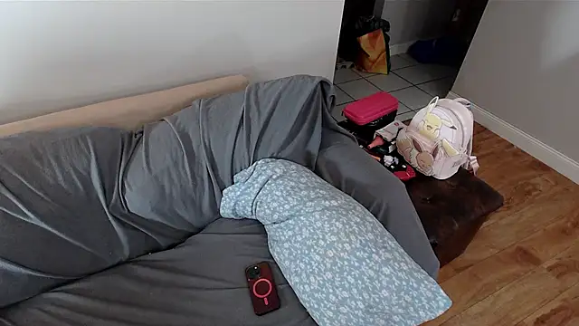 Snapshot of EmoDream1998 chatting on March 8, 2025, 7:42 pm EmoDream1998 online show from March 8, 2025, 7:42 pm