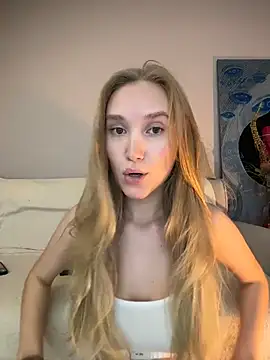 Snapshot of MariaTull chatting on October 26, 2025, 4:24 pm MariaTull online show from October 26, 2025, 4:24 pm