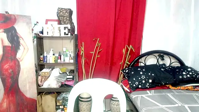 Snapshot of Bigdirtynipples chatting on December 12, 2024, 4:43 pm Bigdirtynipples online show from December 12, 2024, 4:43 pm