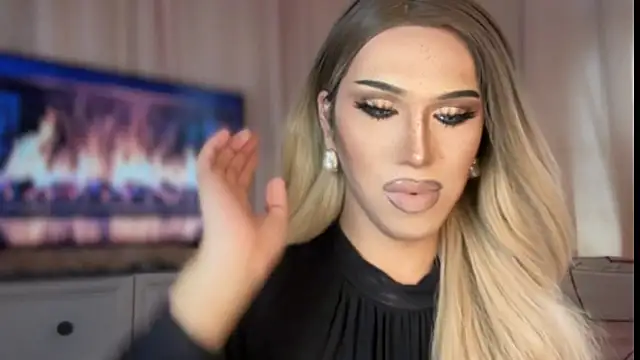 Ts glamxxxx online show from April 7, 2026, 3:18 am